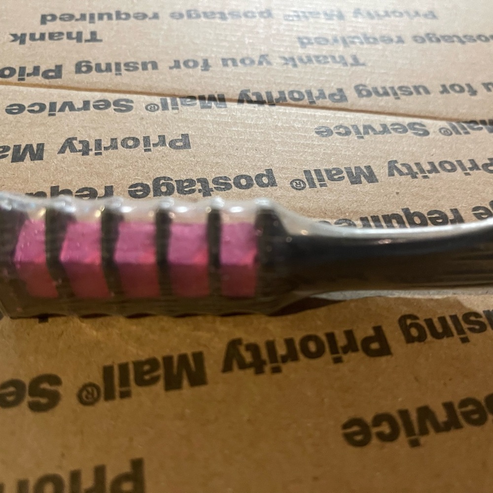 Awesome comb in hair powder fuschia hot pink brand new